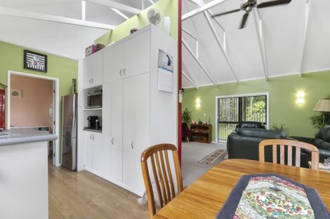 Photo of property in 211 Miromiro Road, Normandale, Lower Hutt, 5010