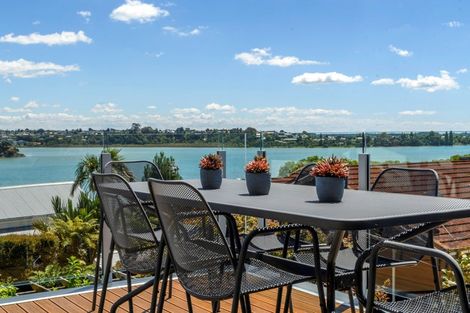 Photo of property in 5 Edgecumbe Road, Tauranga, 3110