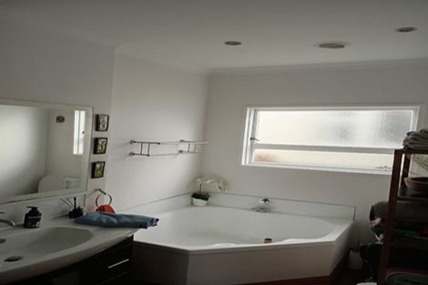 Photo of property in 12 Hohiria Road, Hataitai, Wellington, 6021