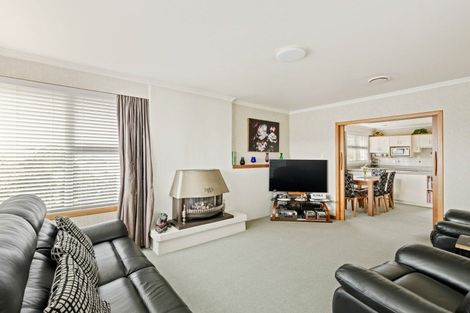 Photo of property in 71 Clawton Street, Westown, New Plymouth, 4310