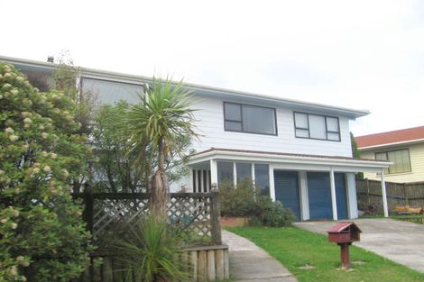 Photo of property in 13 Dominica Crescent, Grenada Village, Wellington, 6037