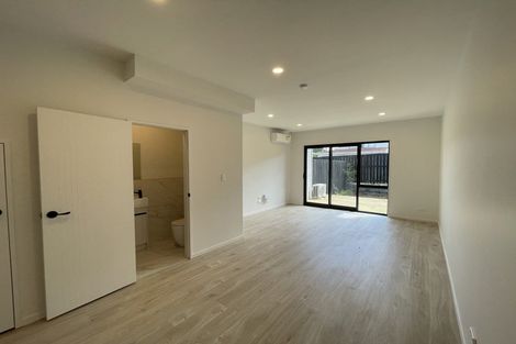 Photo of property in 16 Toanga Place, Mount Wellington, Auckland, 1062