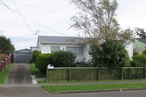 Photo of property in 5 Gillespie Street, Taita, Lower Hutt, 5011