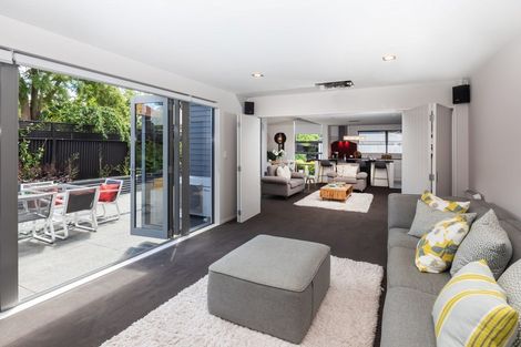 Photo of property in 15a Tomes Road, St Albans, Christchurch, 8052