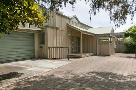 Photo of property in 2/16 Arrowsmith Avenue, Waipahihi, Taupo, 3330