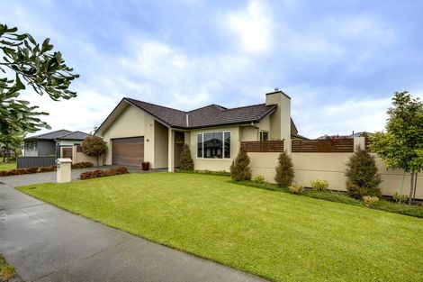 Photo of property in 19 Kapiti Drive, Poraiti, Napier, 4112