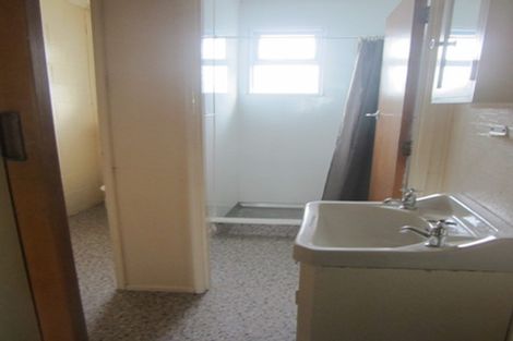 Photo of property in 2/25 Brockworth Place, Riccarton, Christchurch, 8011