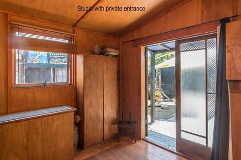 Photo of property in 14 Elizabeth Street, Waikanae, 5036