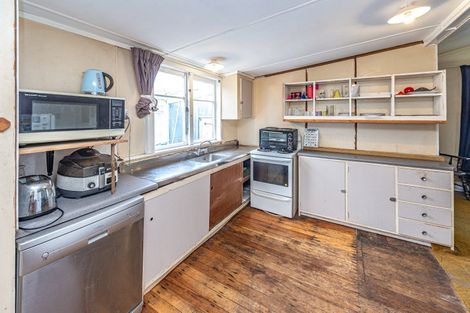 Photo of property in 4 Lowther Street, Whanganui, 4500