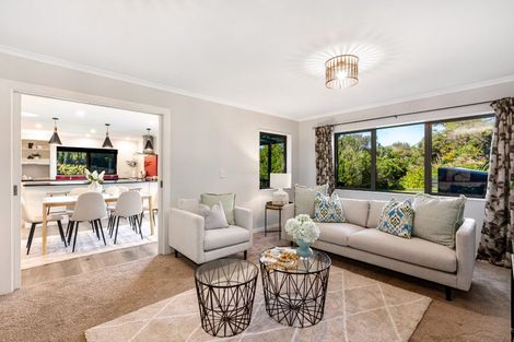 Photo of property in 21 Mcewen Crescent, Riverstone Terraces, Upper Hutt, 5018