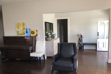 Photo of property in 128 Wheturangi Road, Greenlane, Auckland, 1051