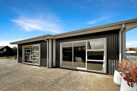 Photo of property in 16 Rhoboro Road, Twizel, 7901