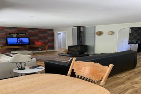 Photo of property in 210 Stone Street, Wanaka, 9305