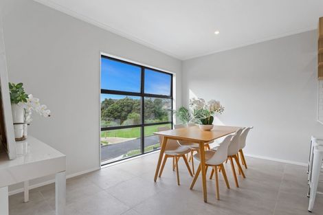 Photo of property in 29 Barrel Crescent, Swanson, Auckland, 0614