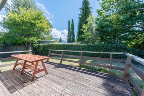 Photo of property in 25 Mckerrow Street, Te Anau, 9600
