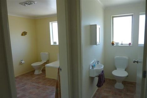 Photo of property in 6 Chancery Close, Hamilton East, Hamilton, 3216