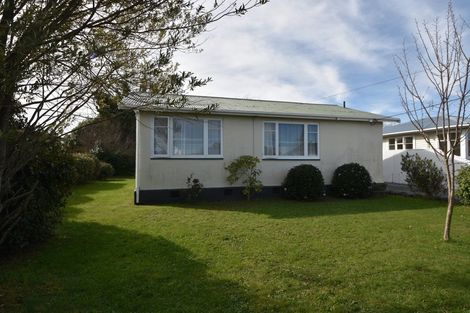 Photo of property in 13 Moreton Road, Carterton, 5713