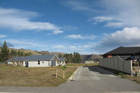 Photo of property in 9 Sunhaven Cove, Cromwell, 9310