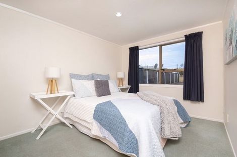 Photo of property in 43 Aurea Avenue, Pakuranga, Auckland, 2010