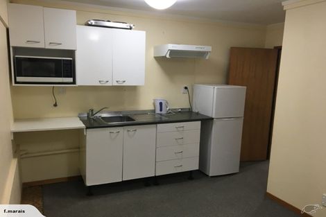 Photo of property in 17 Robbies Road, Shelly Park, Auckland, 2014