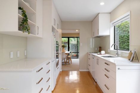 Photo of property in 2/56 Kotare Street, Fendalton, Christchurch, 8041