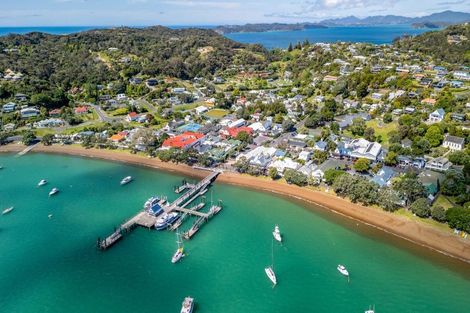 Photo of property in 2/7 Wellington Street, Russell, 0202