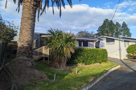 Photo of property in 12 Ranch Avenue, Beach Haven, Auckland, 0626
