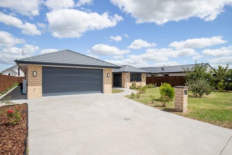 Photo of property in 27 Costello Drive, Ngatea, 3503