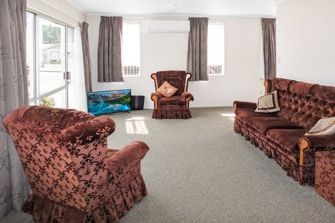 Photo of property in 40 Herrington Street, Foxton, 4814