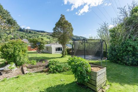 Photo of property in 130 Centennial Avenue, Helensburgh, Dunedin, 9010