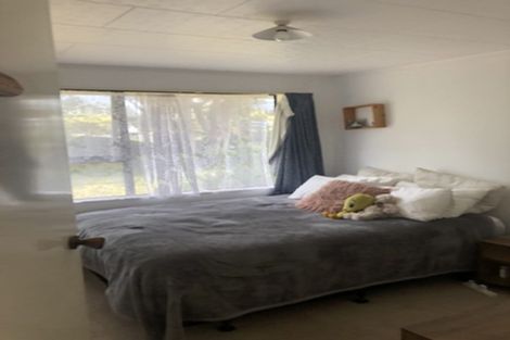 Photo of property in 128 Tutere Street, Waikanae Beach, Waikanae, 5036