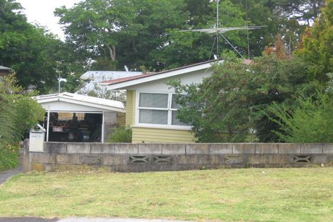 Photo of property in 14 Sunhaven Avenue, Glenfield, Auckland, 0629