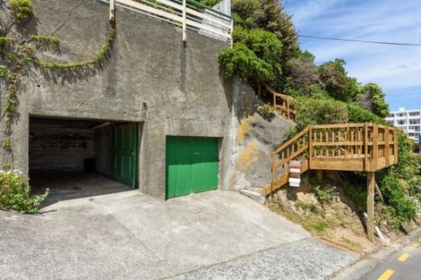 Photo of property in 2 Earls Terrace, Mount Victoria, Wellington, 6011