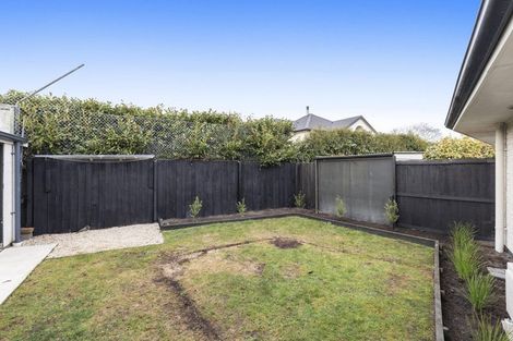 Photo of property in 1/9 Chislehurst Place, Bryndwr, Christchurch, 8052