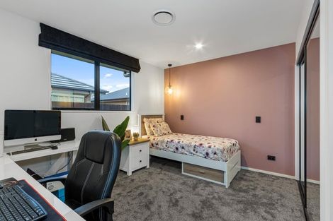 Photo of property in 38 Stationmasters Way, Prebbleton, 7604