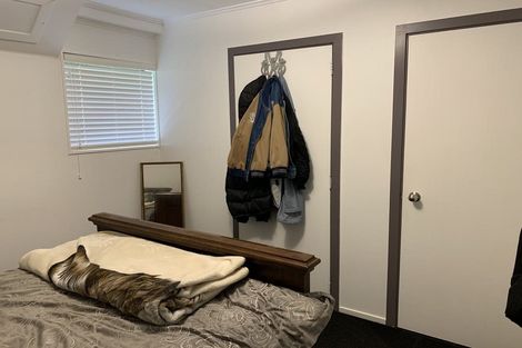 Photo of property in 16 Valhalla Drive, Beach Haven, Auckland, 0626