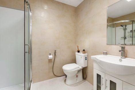 Photo of property in 4/94 Lynwood Road, New Lynn, Auckland, 0600