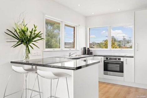 Photo of property in 1/8 Ngataringa Road, Devonport, Auckland, 0624