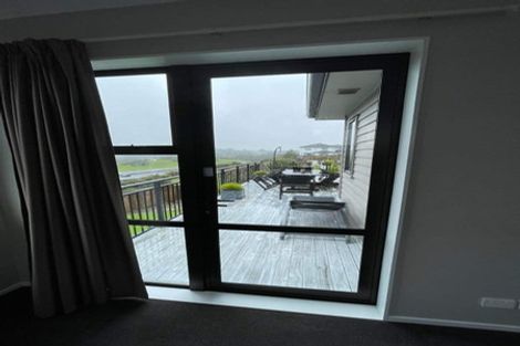 Photo of property in 11 Mauku Lane, Greenhithe, Auckland, 0632