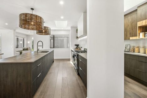 Photo of property in 11 Lochridge Drive, Kinloch, 3377