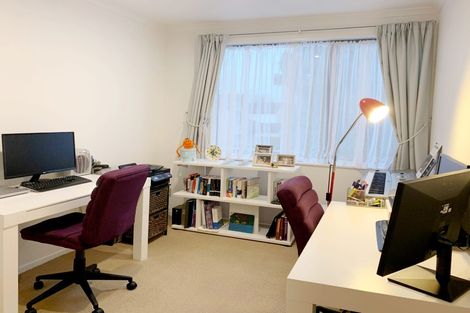 Photo of property in 49 The Track, Takanini, 2112