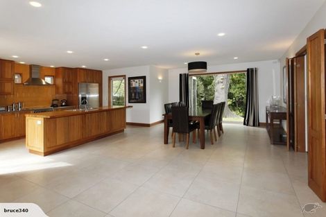 Photo of property in 32 Wai-iti Terrace, Burnside, Christchurch, 8052