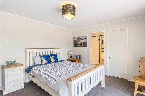 Photo of property in 93b Pukenamu Road, Te Horo, Otaki, 5581