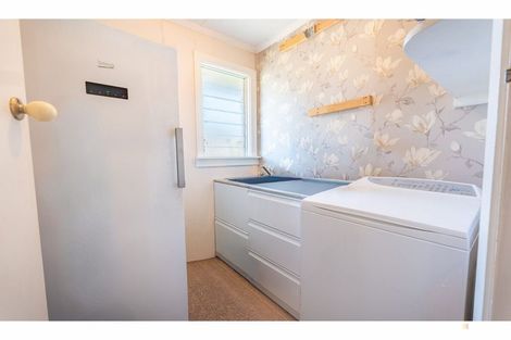 Photo of property in 25 Hughes Street, Waimate, 7924