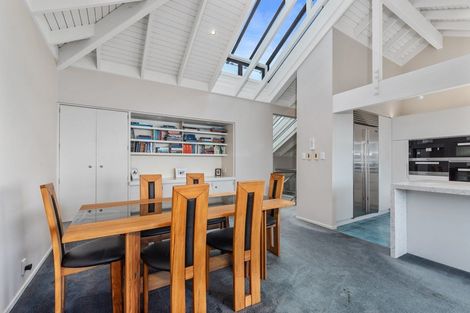 Photo of property in 2/51 View Road, Mairangi Bay, Auckland, 0630