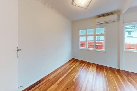 Photo of property in 87 Havill Street, Takaro, Palmerston North, 4410