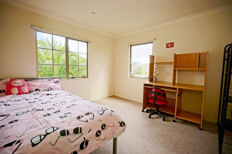 Photo of property in 118 Hugh Green Drive, Pinehill, Auckland, 0632
