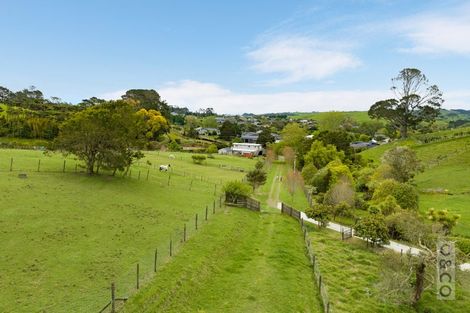 Photo of property in 25 School Road, Waimauku, 0881