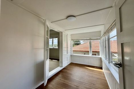 Photo of property in 39 Roys Road, Weymouth, Auckland, 2103