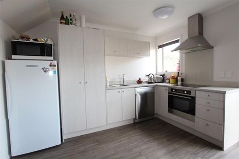 Photo of property in 33 Chiefs Court, Hamilton East, Hamilton, 3216